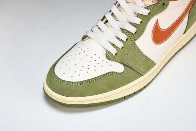 Air Jordan 1 High OG “Celadon” FB9934-300 - Image 4