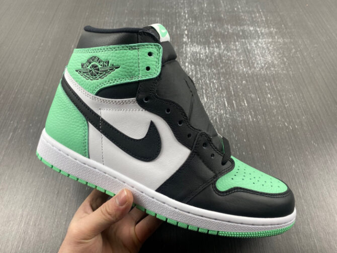 Air Jordan 1 High OG “Green Glow” DZ5485-130