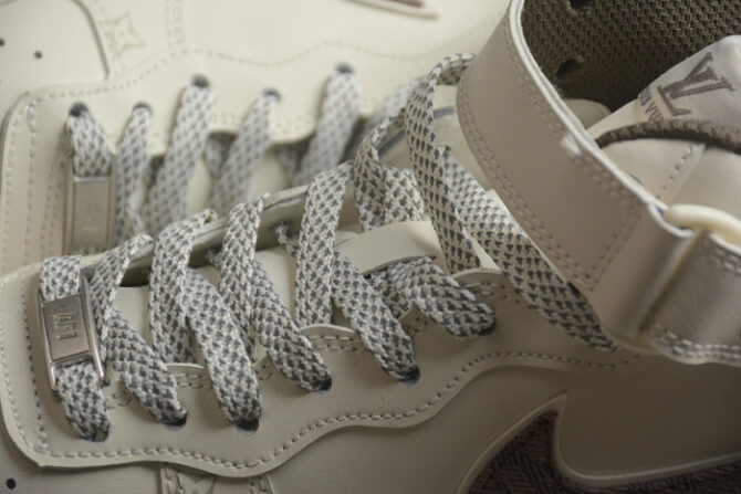 LV&Air Force Mid - Image 4