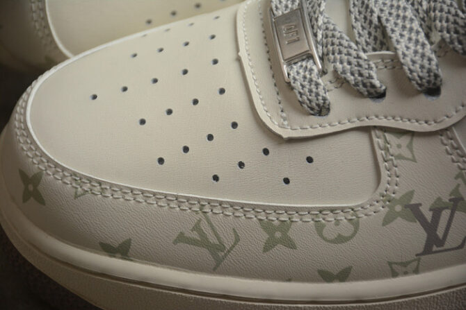 LV&Air Force Mid - Image 5