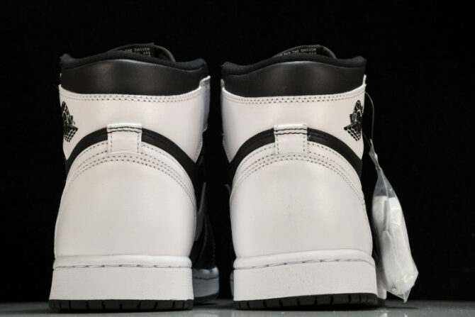 Jordan 1 Retro High OG Black White DZ5485-010 - Image 4