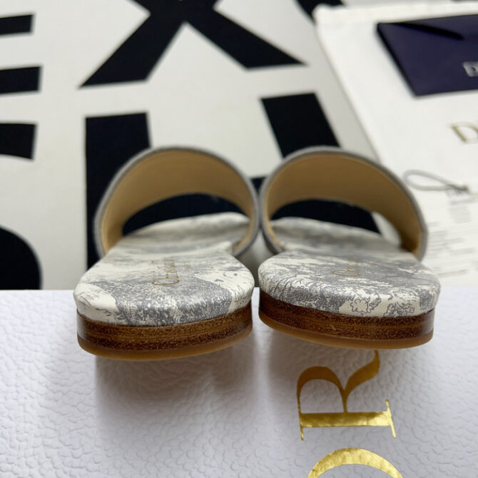 DIOR Dway Slide - Image 8