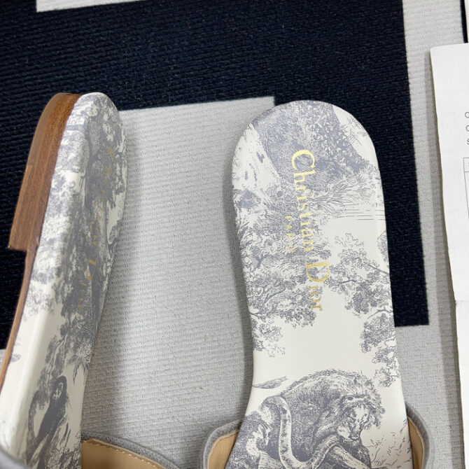 DIOR Dway Slide - Image 2