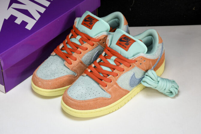 Nike SB Dunk Low Orange Emerald Rise DV5429-800 - Image 10