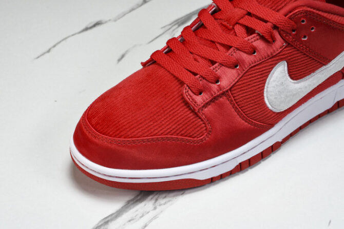 Nike Dunk Low Valentine's Day FZ3548-612 - Image 6