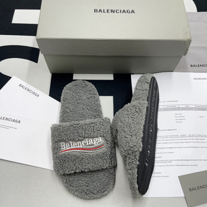 Balenciaga Furry Slide - Image 4