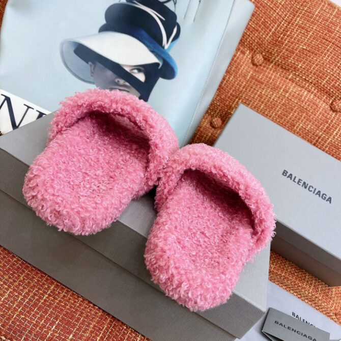 Balenciaga Furry Slide - Image 6