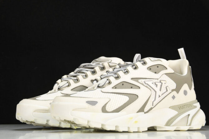 LV Runner Tatic Sneaker - Image 5