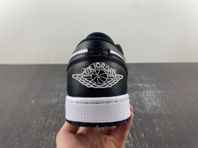 Air Jordan 1 Low white and black 553558-132 - Image 3