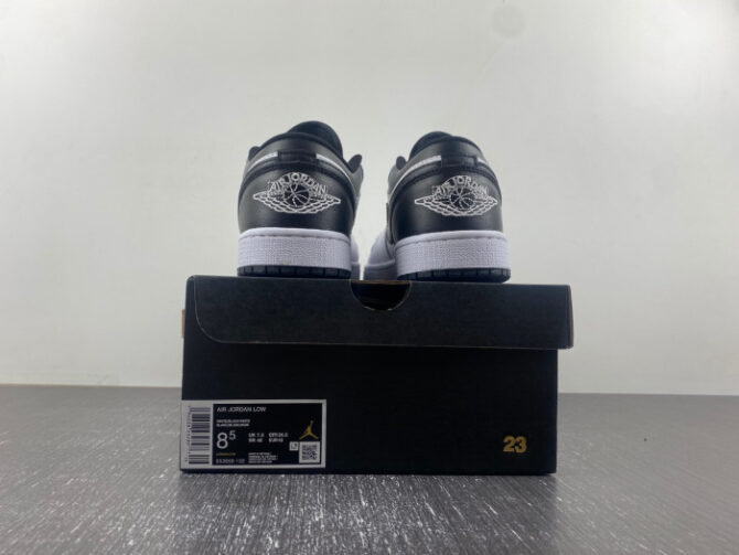 Air Jordan 1 Low white and black 553558-132 - Image 4