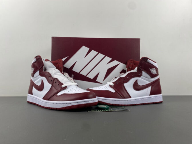 Jordan 1 Retro High OG Team Red DZ5485-160 - Image 4