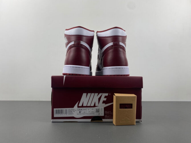 Jordan 1 Retro High OG Team Red DZ5485-160 - Image 3