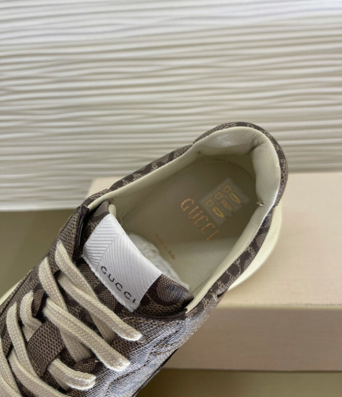 GUCCI Trainer Sneaker - Image 2