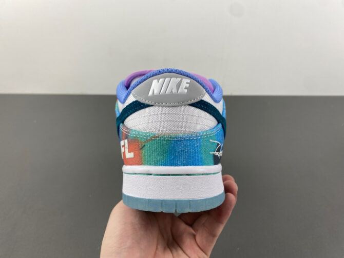 Nike SB Dunk Low Futura Laboratories Bleached Aqua - Image 6