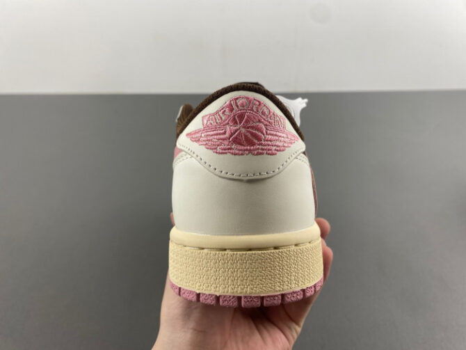 Jordan 1 Retro Low OG SP Travis Scott Pink brown DZ4137-206 - Image 3