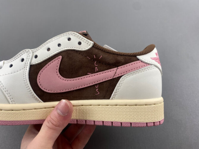 Jordan 1 Retro Low OG SP Travis Scott Pink brown DZ4137-206 - Image 4