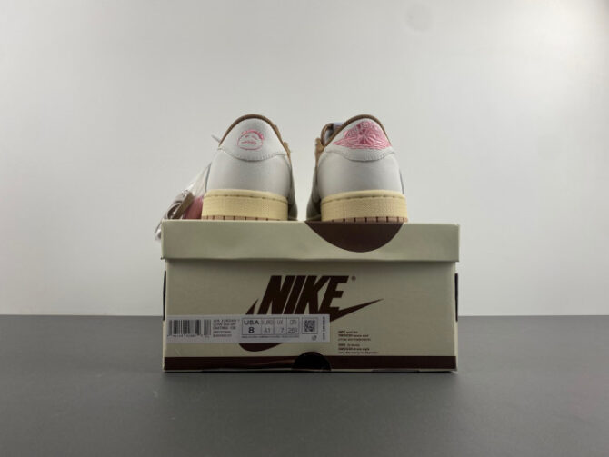 Jordan 1 Retro Low OG SP Travis Scott DM7866-106 - Image 3