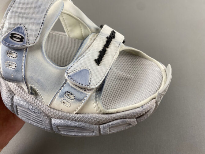 Balenciaga 3XL Sandals - Image 7