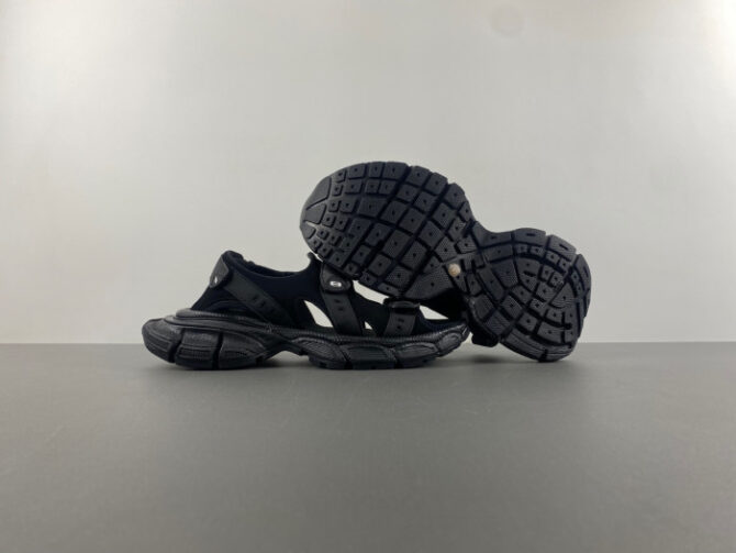 Balenciaga 3XL Sandals - Image 9