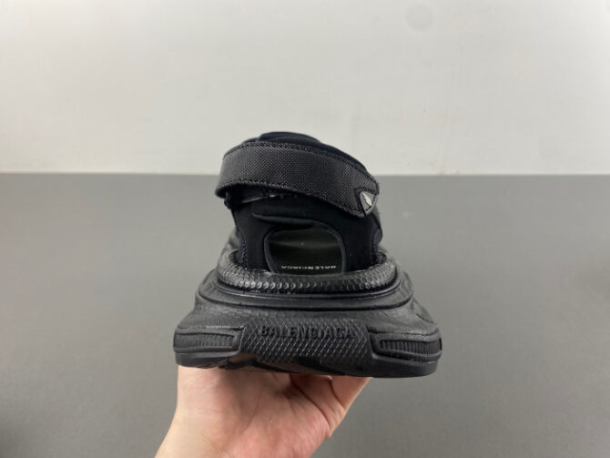 Balenciaga 3XL Sandals - Image 6