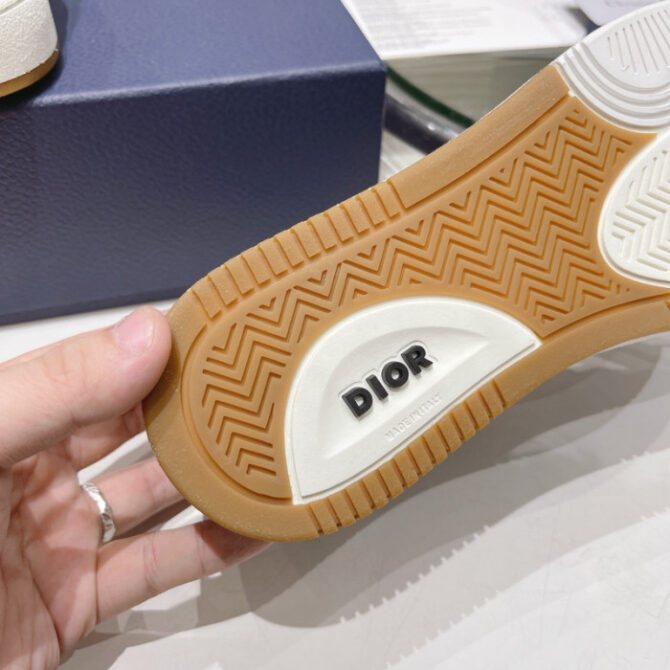 DIOR B27 Low Top Sneaker - Image 3