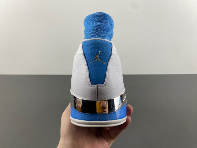 Jordan 17 Retro Low SP University Blue (2024) - Image 6