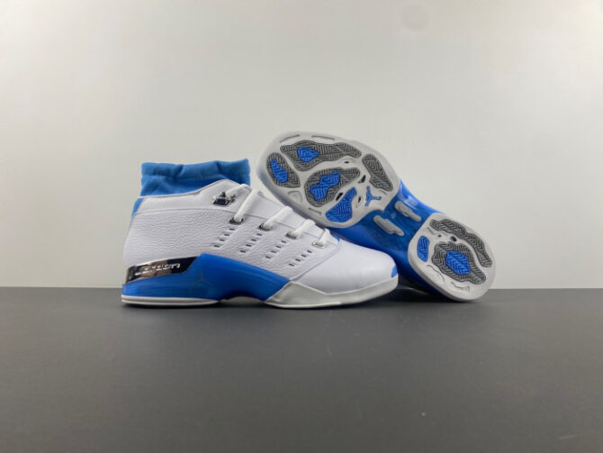 Jordan 17 Retro Low SP University Blue (2024) - Image 3