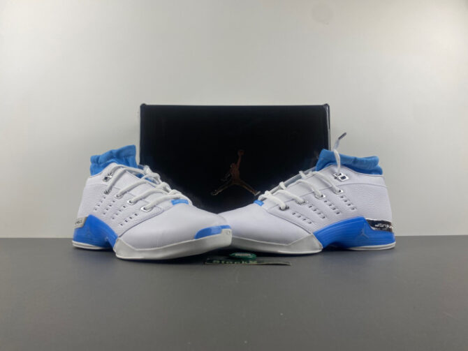 Jordan 17 Retro Low SP University Blue (2024) - Image 4