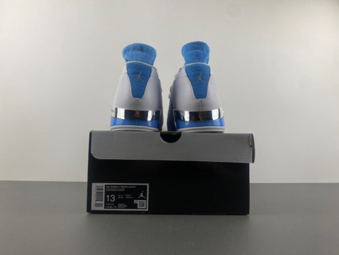 Jordan 17 Retro Low SP University Blue (2024) - Image 2