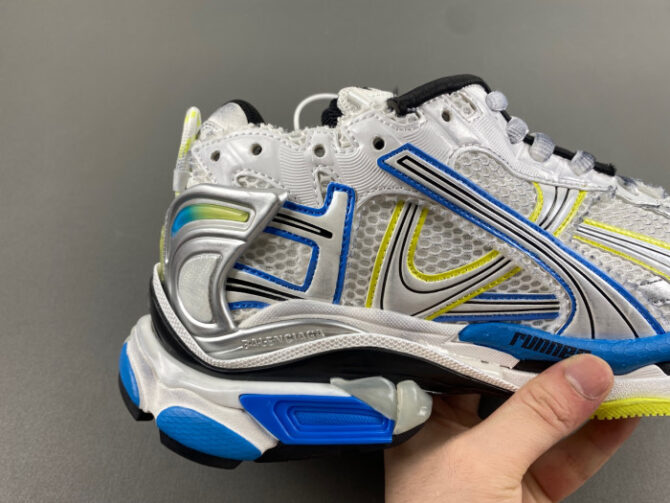 Balenciaga Runner - Image 9