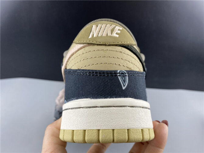 Travis Scott x Nike SB Dunk Low TS CT5053-001 - Image 5