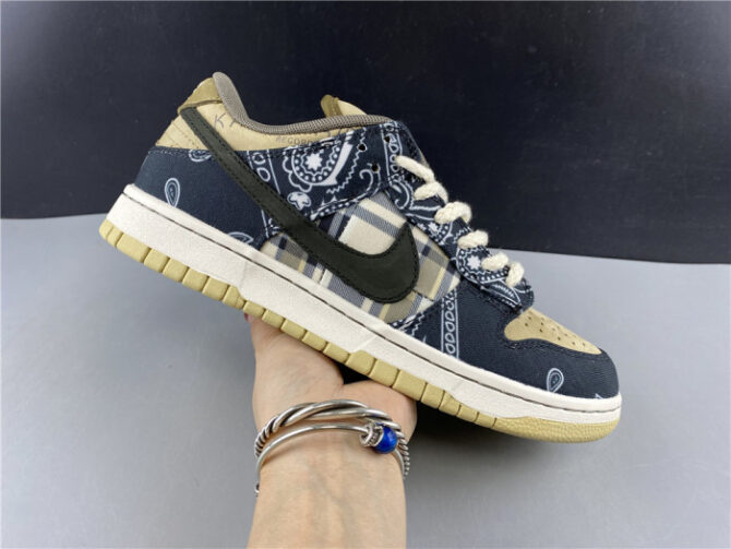 Travis Scott x Nike SB Dunk Low TS CT5053-001 - Image 6