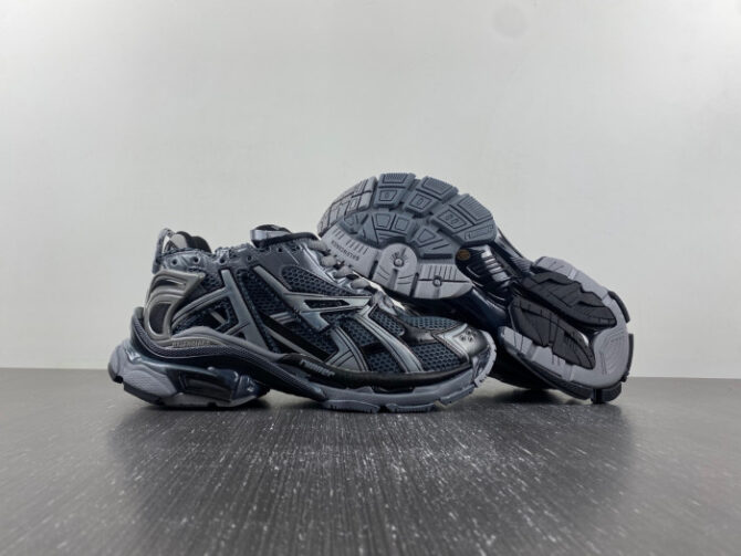 Balenciaga Runner - Image 5