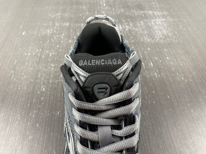 Balenciaga Runner - Image 8