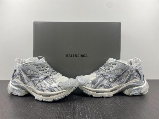 Balenciaga Runner - Image 4