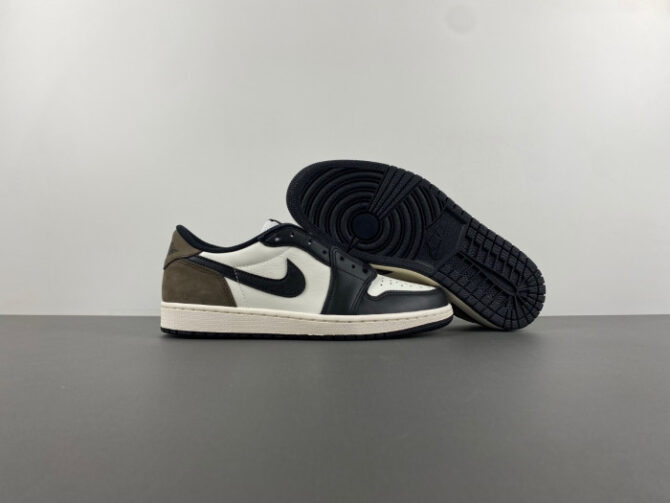 Air Jordan 1 Low OG “Mocha” CZ0790-102 - Image 4