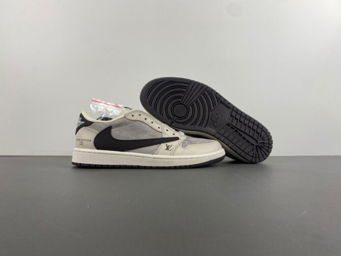 JORDAN 1 RETRO LOW OG SP TRAVIS SCOTT LX1988-100 - Image 4