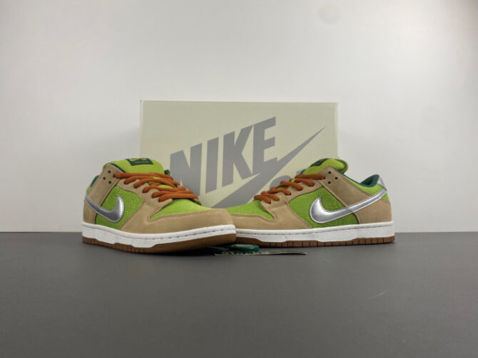 Nike SB Dunk Low “Escargot” FQ7585-200 - Image 2