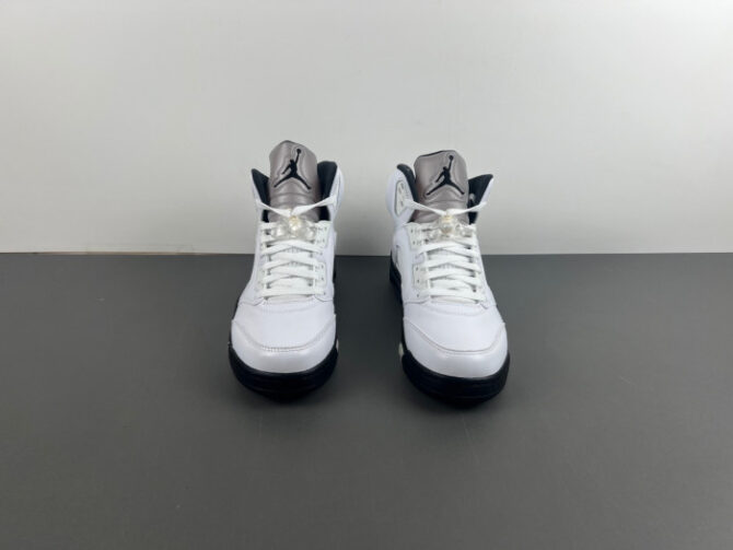 Jordan 5 Retro "White and Black" DD0587-110 - Image 2