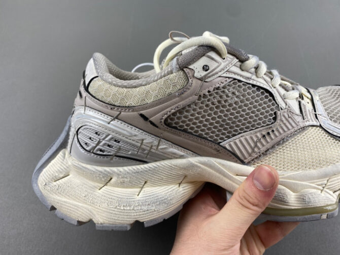 Balenciaga Runner - Image 8