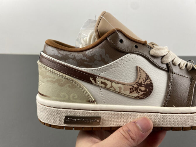 JORDAN 1 RETRO LOW HF5743-221 - Image 4