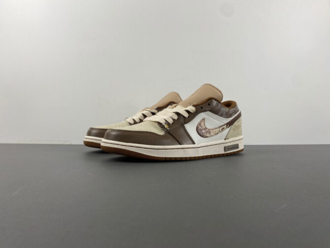 JORDAN 1 RETRO LOW HF5743-221 - Image 9