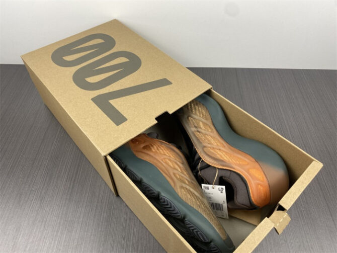 Adidas Yeezy 700 V3 Copfad GY4109 - Image 3