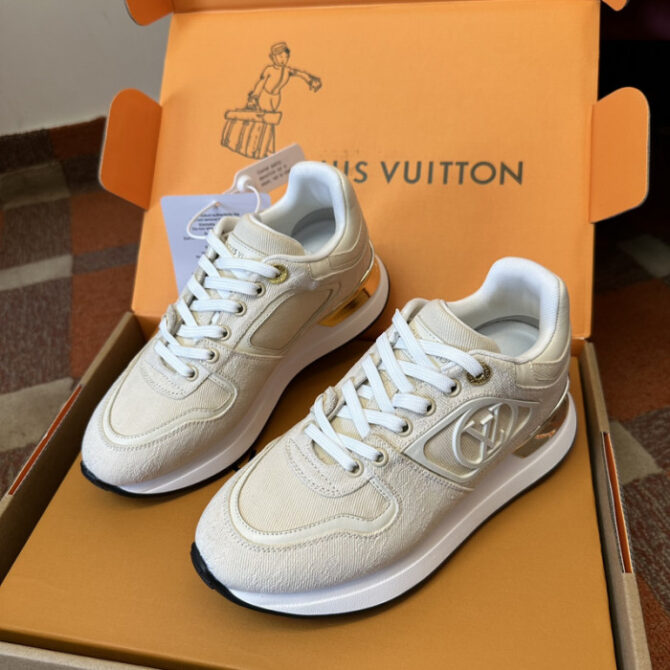 LV Runner Tatic Sneaker - Image 9