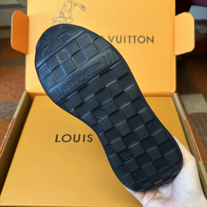 LV Runner Tatic Sneaker - Image 6