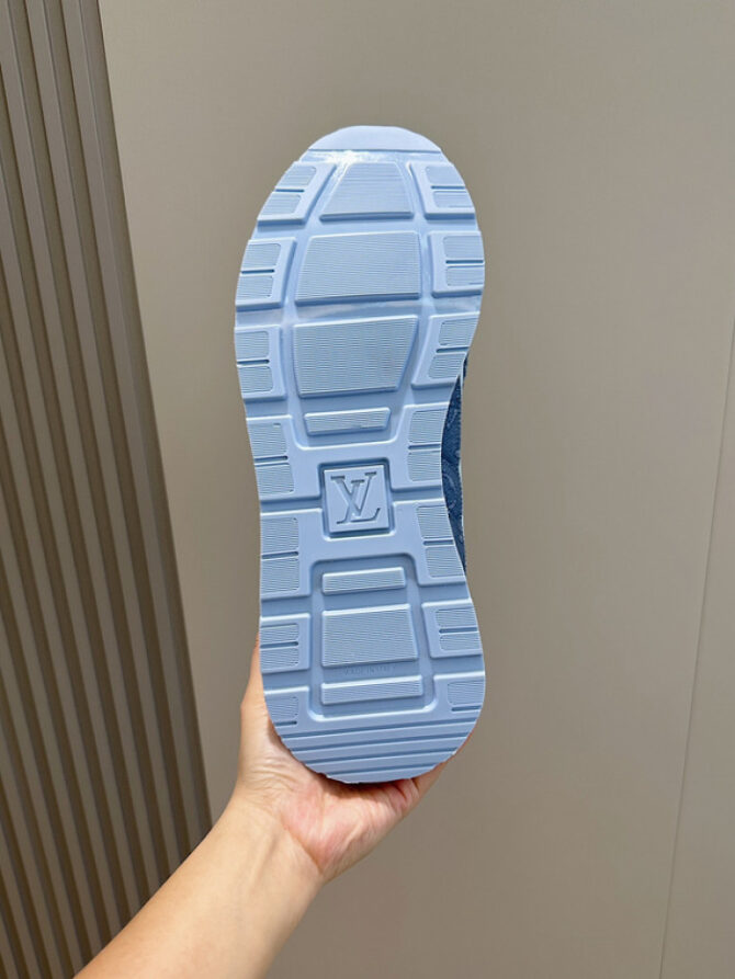 LV Runner Tatic Sneaker - Image 4