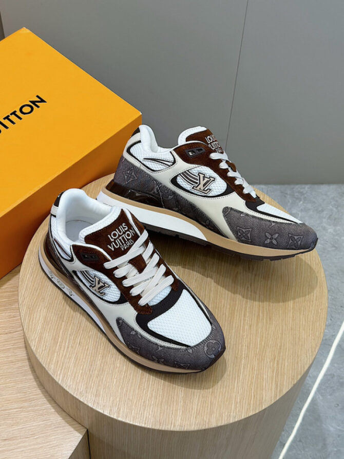 LV Runner Tatic Sneaker - Image 6