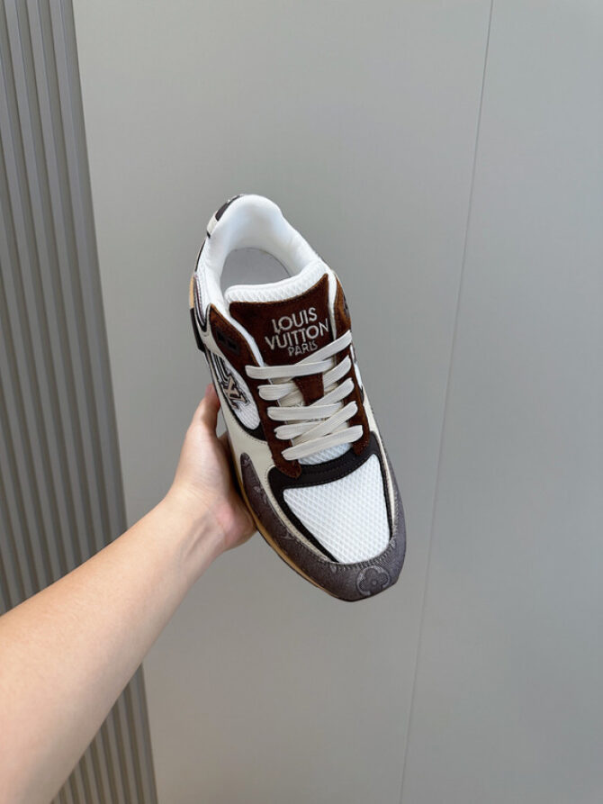 LV Runner Tatic Sneaker - Image 7