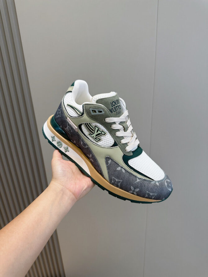 LV Runner Tatic Sneaker - Image 6