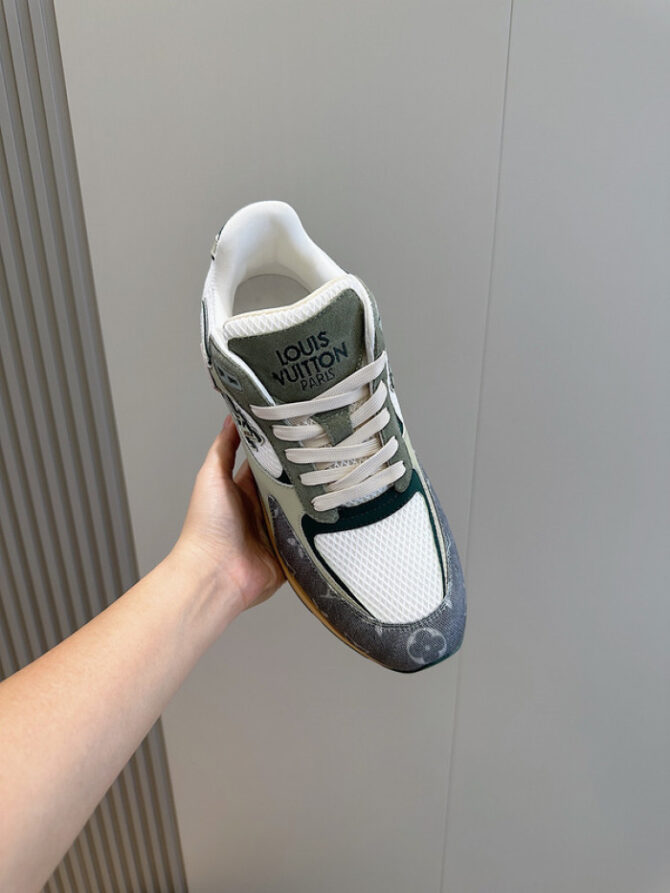 LV Runner Tatic Sneaker - Image 4